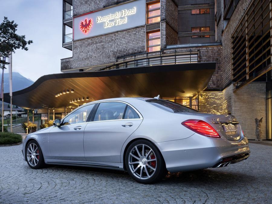  Mercedes-Benz S63 AMG 2013 года  (фото 9 из 30)